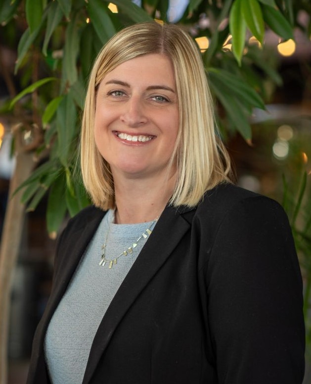 Tracy Thurston bio