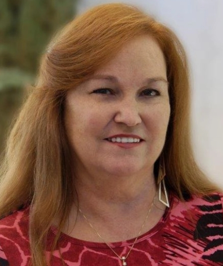 Ellen Howlett bio